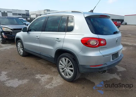 2011 Volkswagen Tiguan Sel из США, поврежденный, VIN WVGAV7AX9BW566468